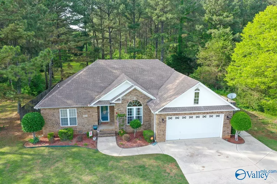 207 Malone Drive, New Market, AL 35761