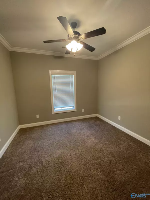 Toney, AL 35773,2413 Ready Section Road