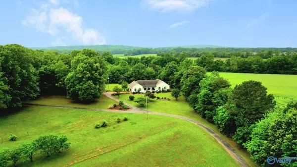 196 Beaver Dam Road, Toney, AL 35773