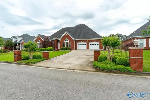 Hartselle, AL 35640,1106 Blackbriar Circle NE