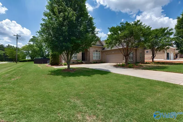 Athens, AL 35613,25986 Rosedown Drive