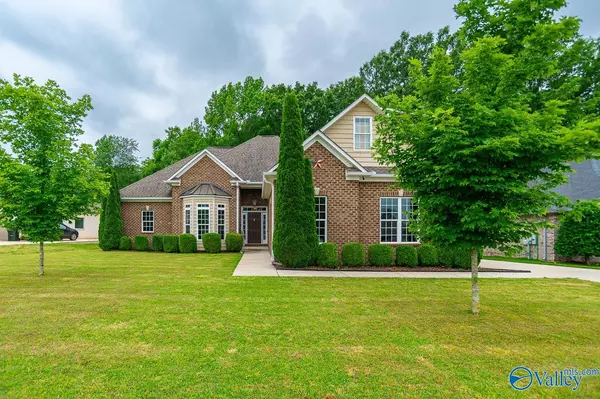 104 Khaki Ridge Drive, Hazel Green, AL 35750