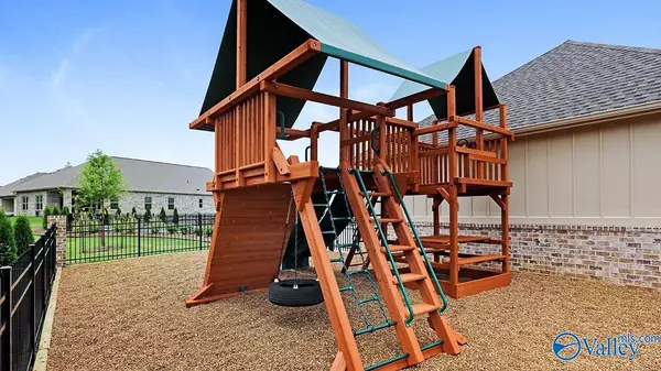 New Market, AL 35761,126 Canonbury Drive