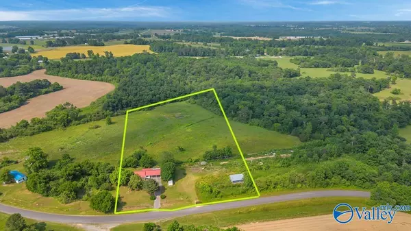 Grove Oak, AL 35975,174 County Road 402