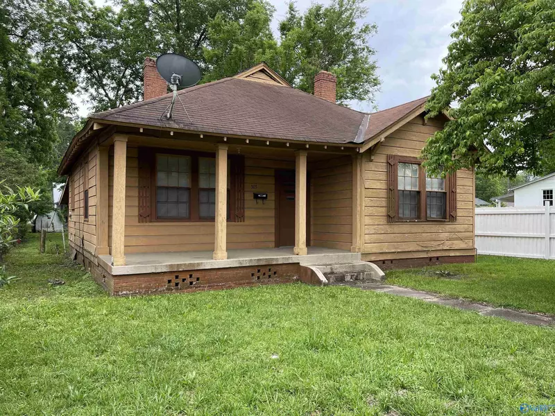 303 Hoke Street, Gadsden, AL 35903