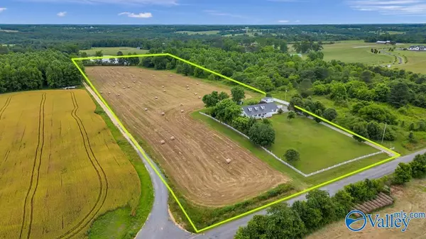 Grove Oak, AL 35975,2155 County Road 356