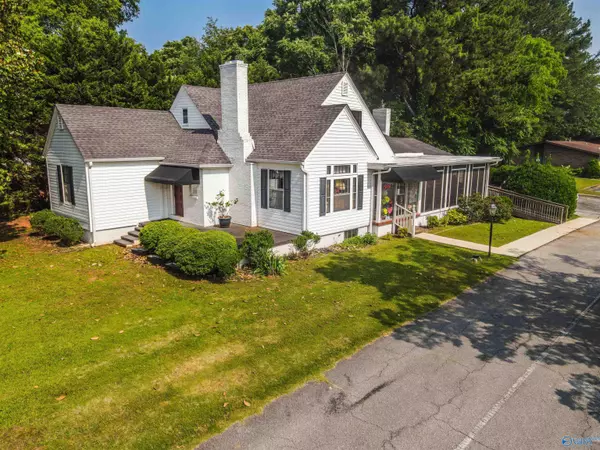 14765 Court Street, Moulton, AL 35650