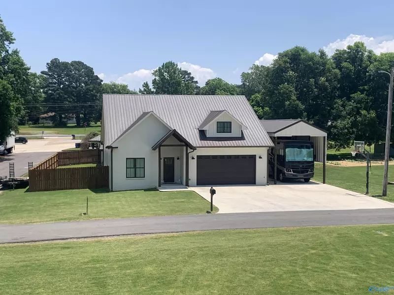 175 1st Avenue W, Grant, AL 35747