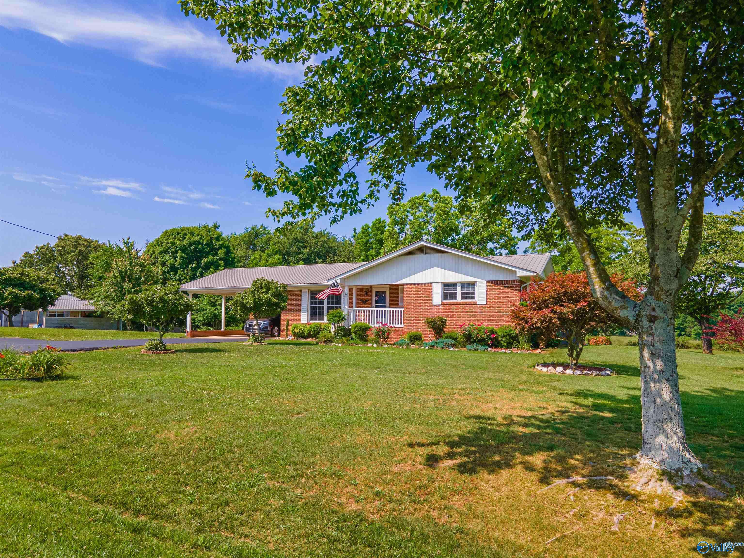 3949 County Road 445, Fort Payne, AL 35968