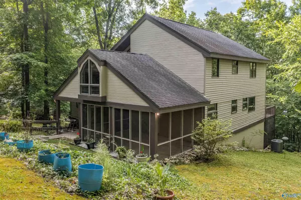 250 Chestnut Ridge Road, Jacksonville, AL 36265