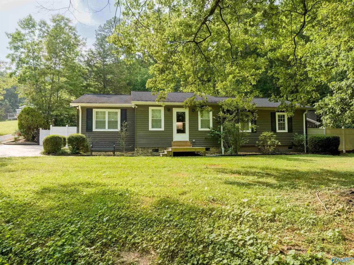 Fort Payne, AL 35968,279 Posey Road