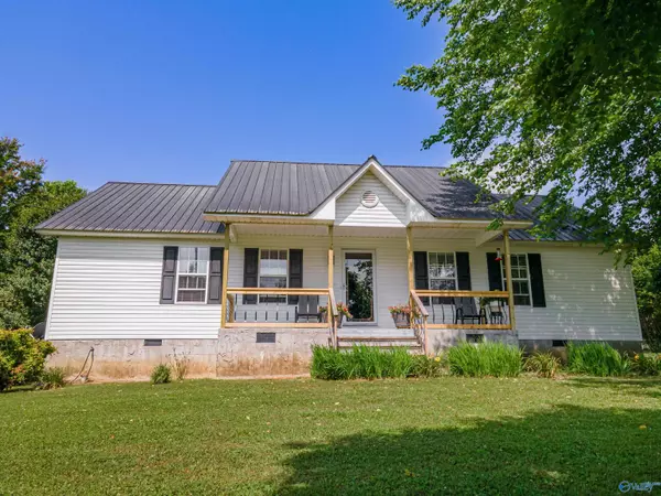 846 Scott Avenue N, Rainsville, AL 35986