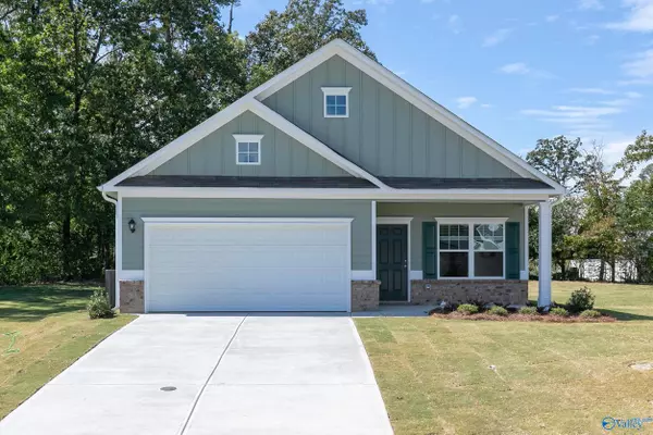 146 Lincoln Gray Circle, New Market, AL 35761