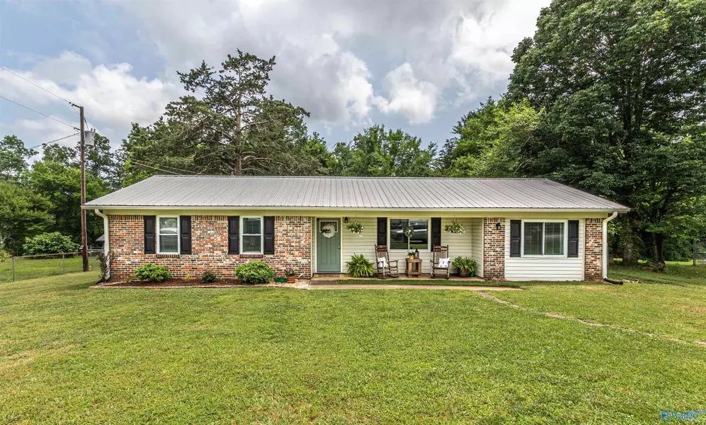 89 Bearden Drive, Grant, AL 35747