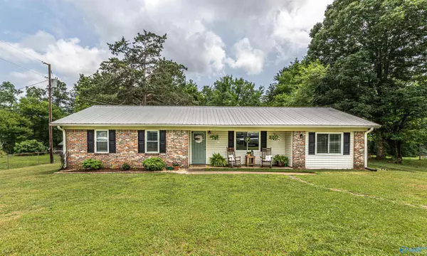 89 Bearden Drive,  Grant,  AL 35747