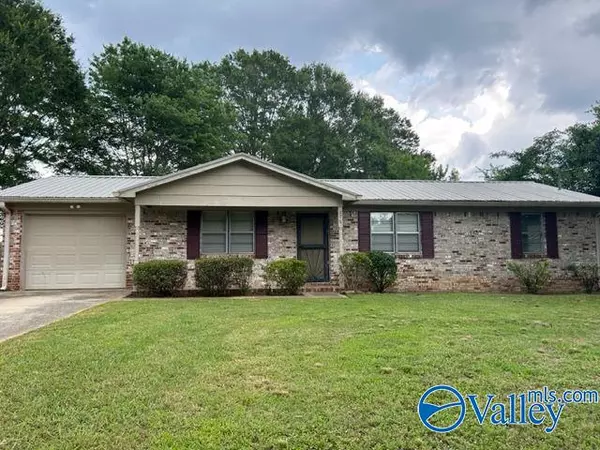 278 Chesapeake Drive, Scottsboro, AL 35769