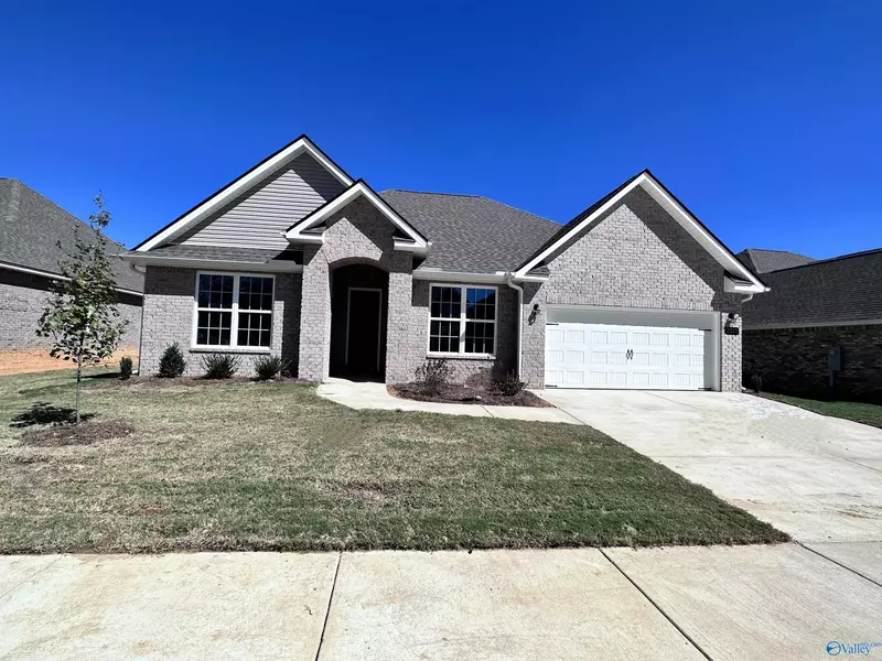 2111 Brandon Drive NE, Cullman, AL 35058