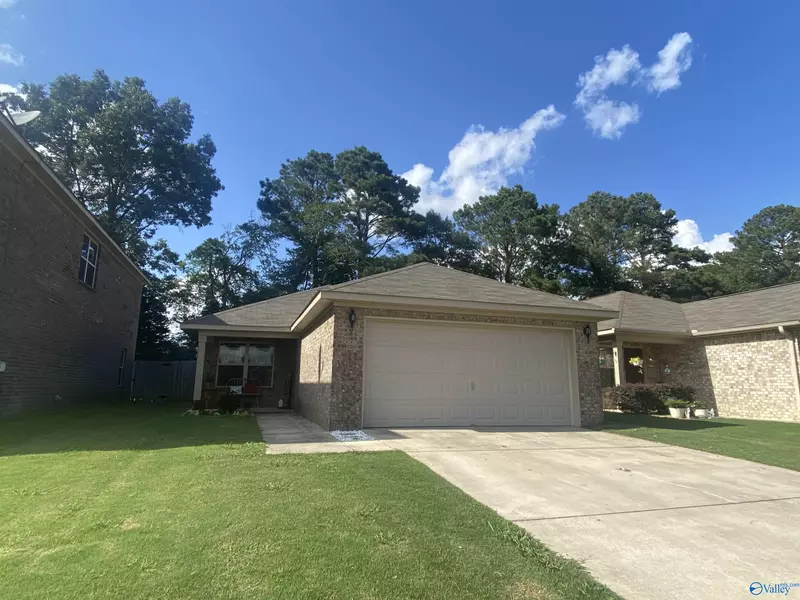 173 Sedgewick Drive, Owens Cross Roads, AL 35763