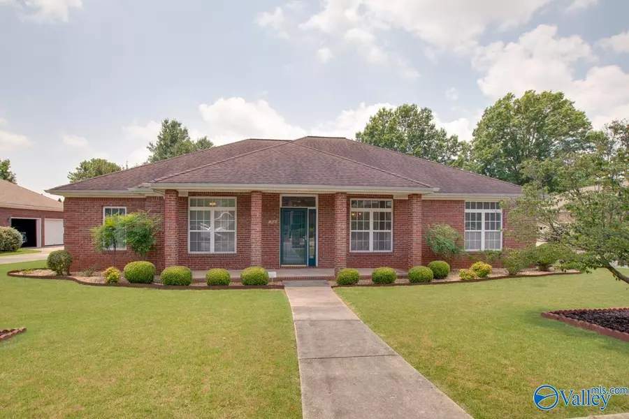 102 SW Gray Run Drive, Huntsville, AL 35824