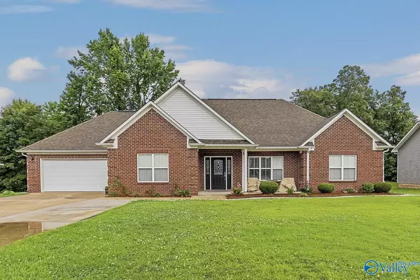 160 Shaw Street, Albertville, AL 35950