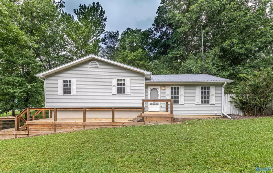 541 Brooklyn Road, Holly Pond, AL 35083