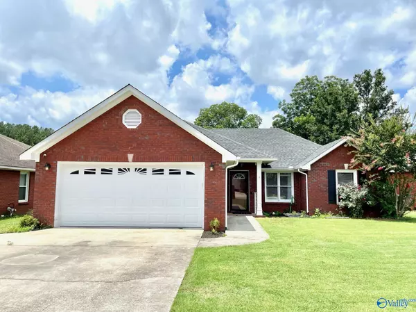 3713 Choctaw Drive SE, Decatur, AL 35603