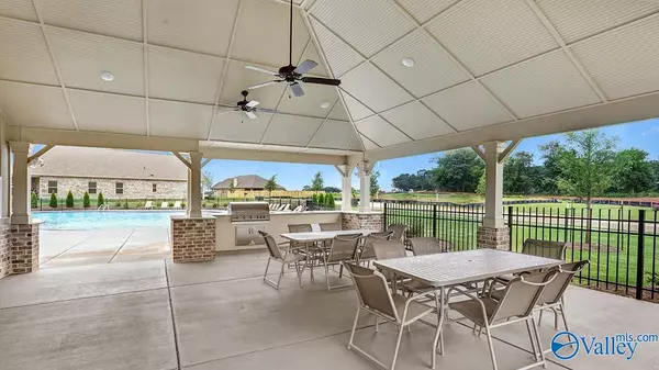 New Market, AL 35761,102 Canonbury Drive