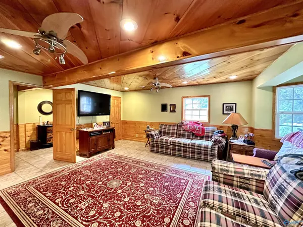 Ft Payne, AL 35967,3505 Oak Avenue NW