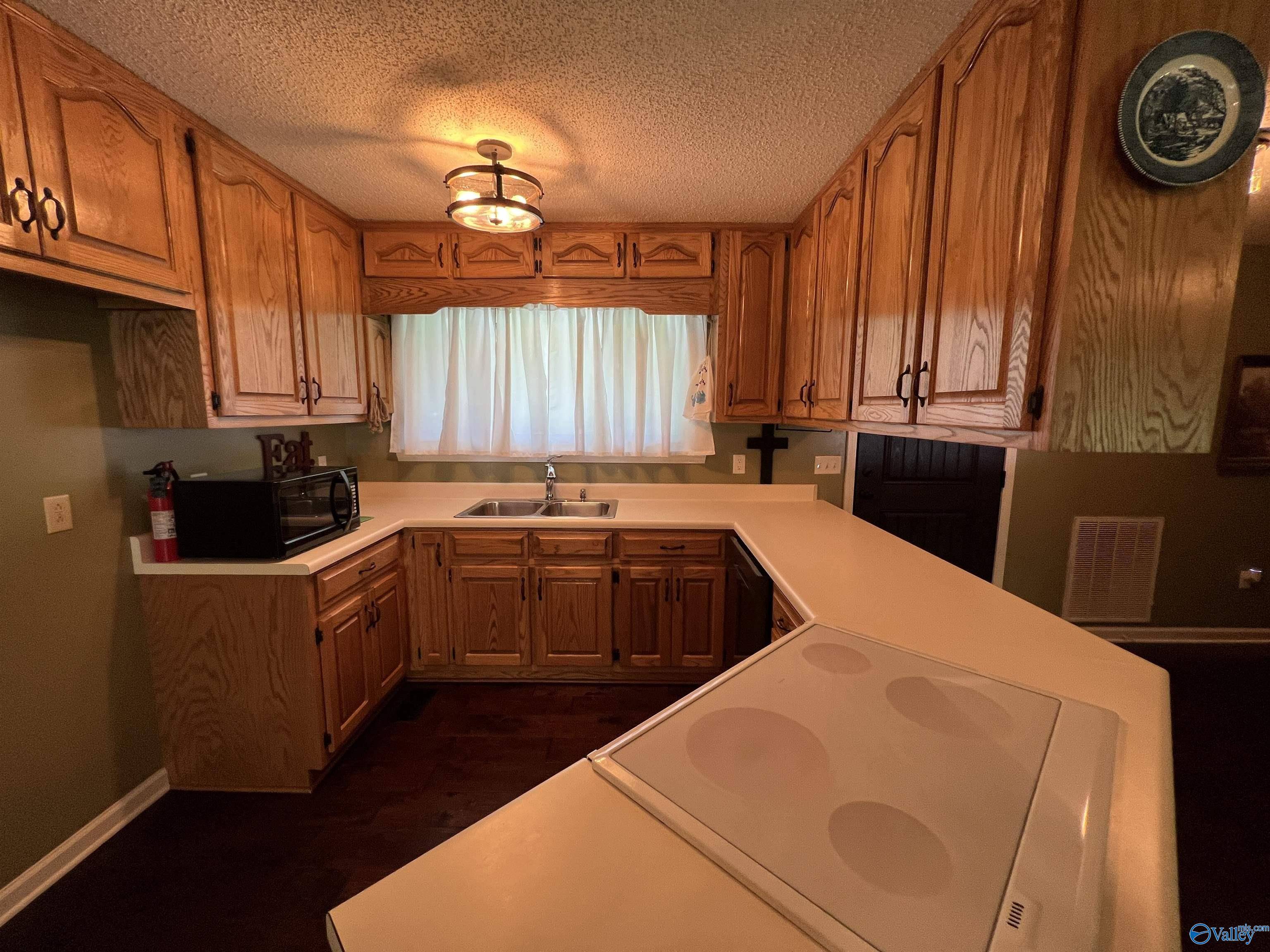 Boaz, AL 35957,1500 Arley Lacey Road