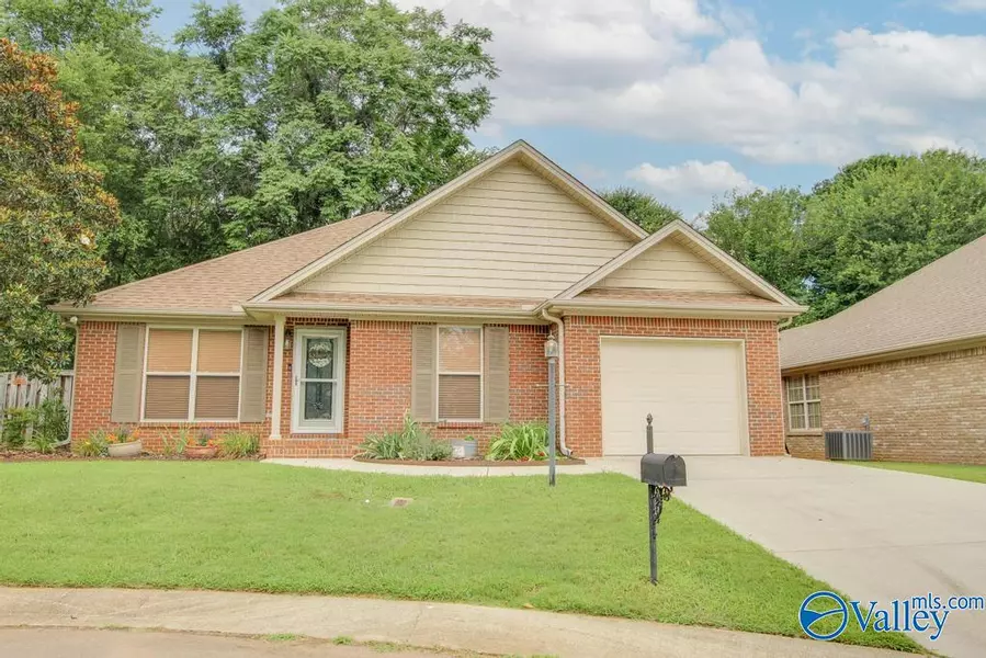 18 Walnut Place, Moulton, AL 35650