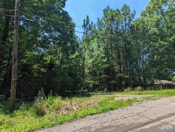 Weaver, AL 36277,610 Keith Drive