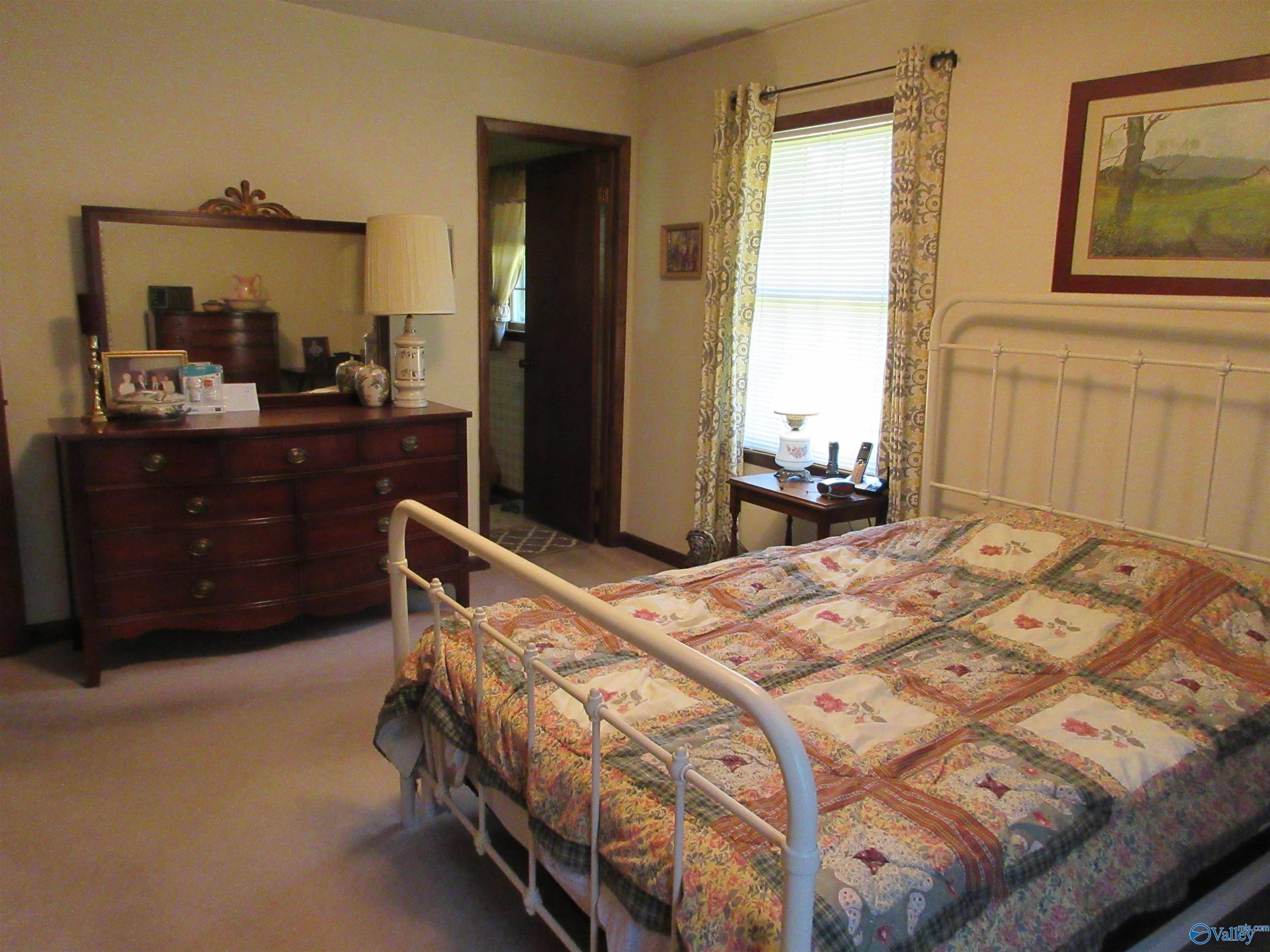 Bridgeport, AL 35740,262 County Road 255