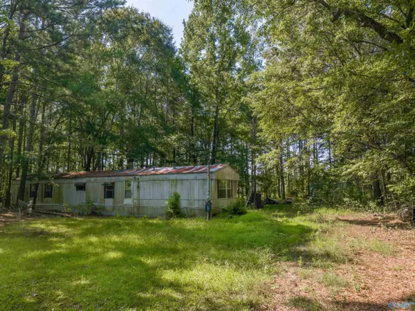 1322 County Road 136, Cedar Bluff, AL 35959