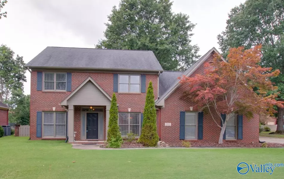 2702 Bransford Trail, Owens Cross Roads, AL 35763