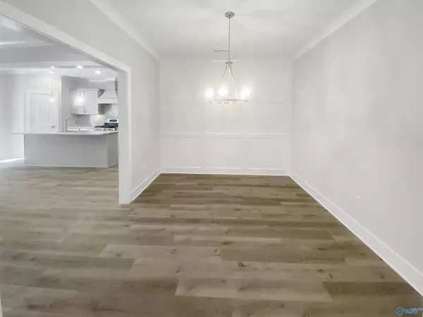 Athens, AL 35613,18127 Newby Chapel Road