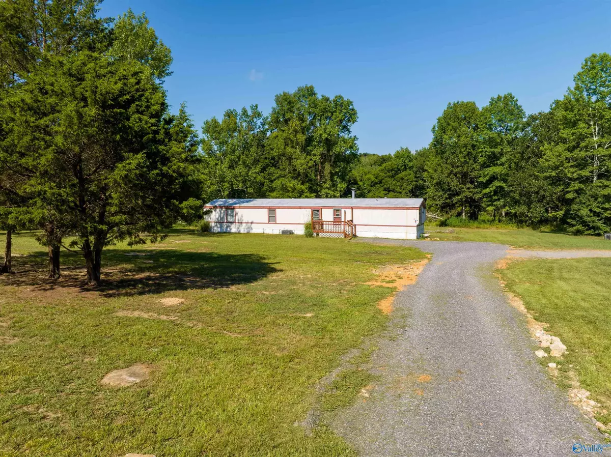 Fort Payne, AL 35968,5291 County Road 121