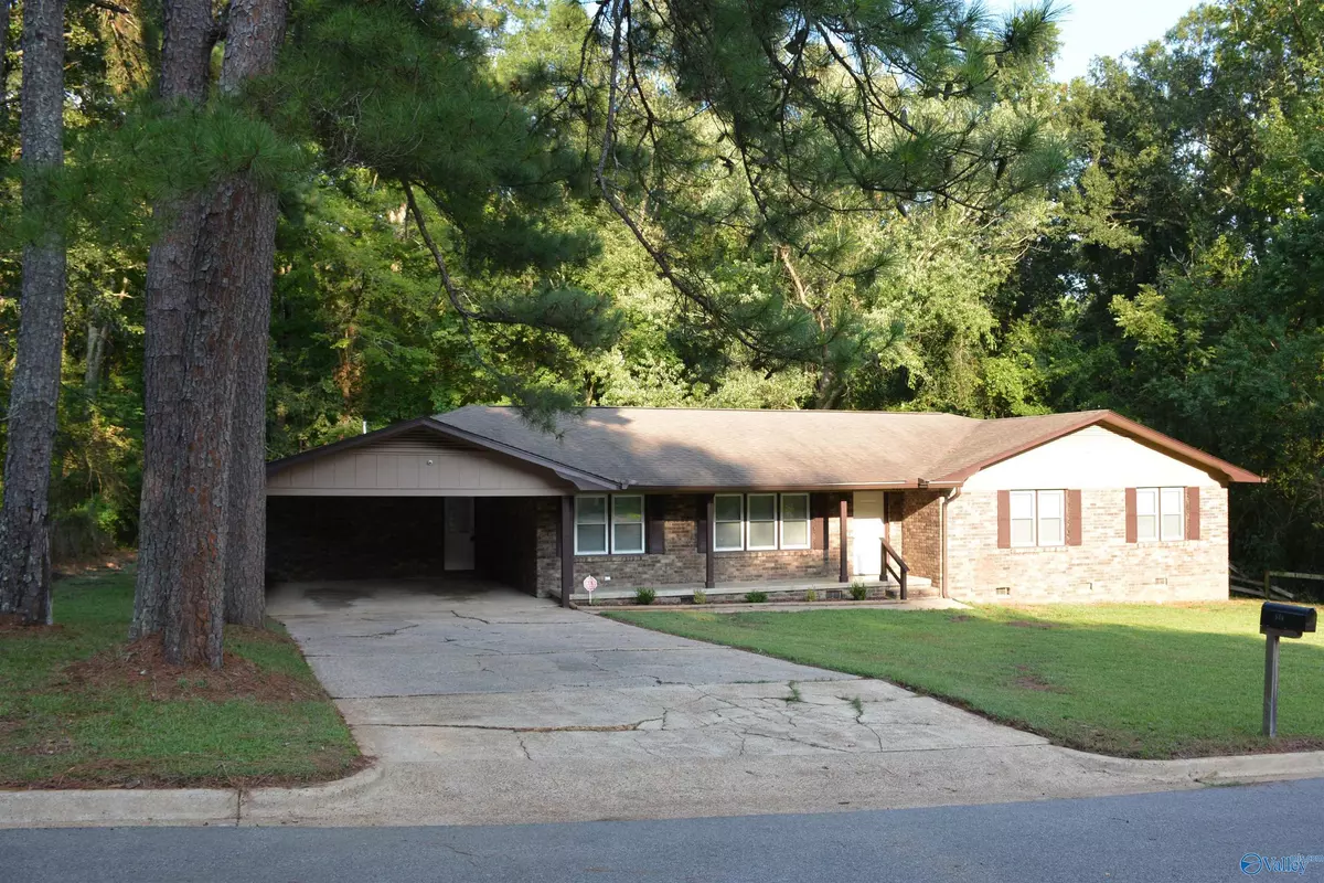 Gadsden, AL 35903,944 E Tomahawk Trail