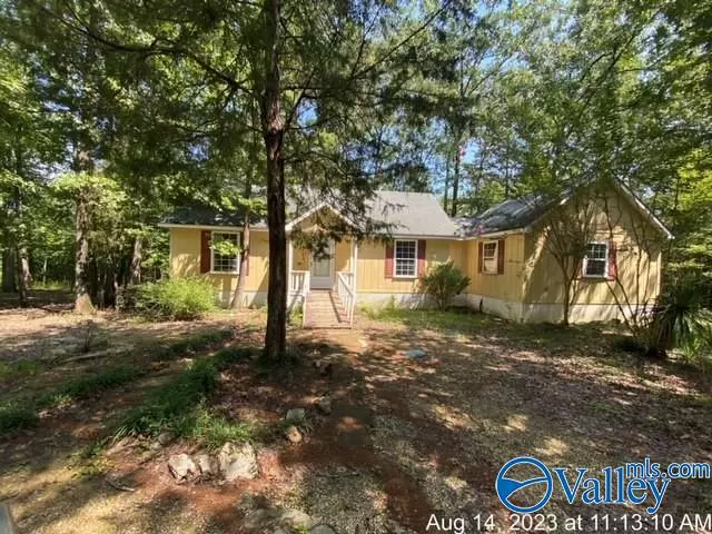 Cedar Bluff, AL 35959,671 County Road 642