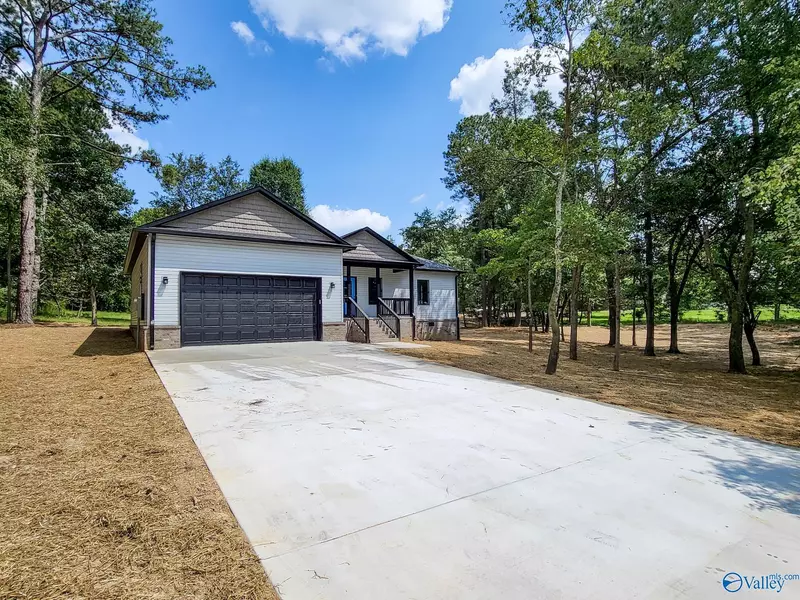 417 9th Street NW, Arab, AL 35016