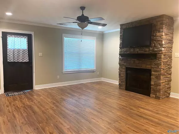 Moulton, AL 35650,28 Walnut Place