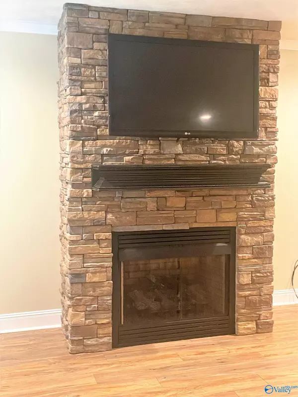 Moulton, AL 35650,28 Walnut Place