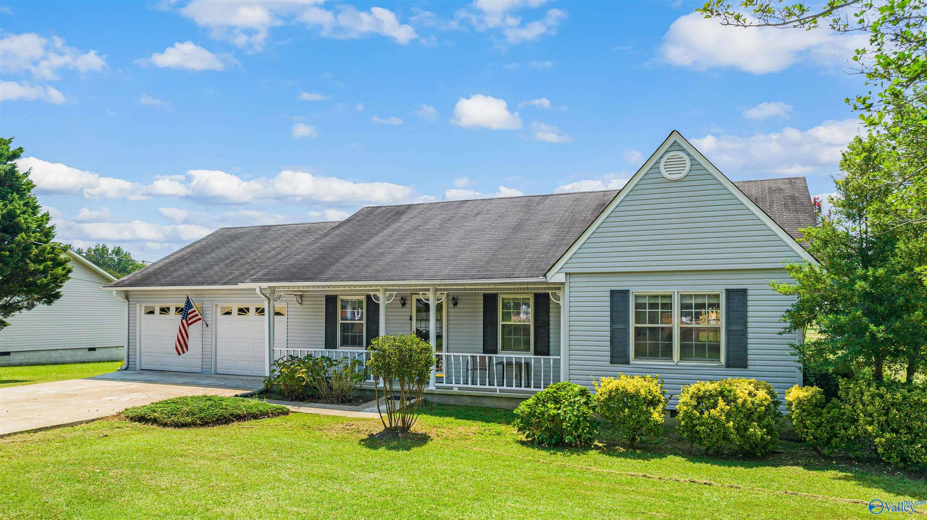 1007 N Watson Drive, Centre, AL 35960