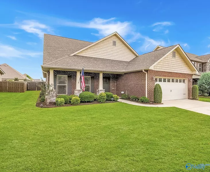 3009 Magnolia Leaf Circle, Owens Cross Roads, AL 35763