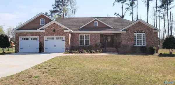 674 Pinehaven Drive, Gadsden, AL 35901