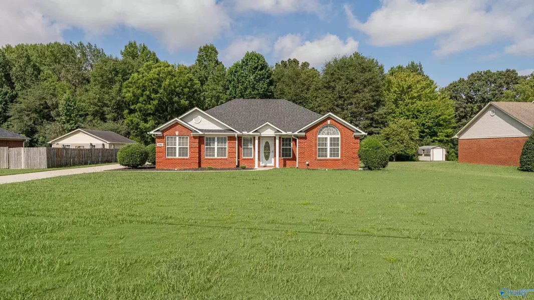 106 Duck Spring Road, Toney, AL 35773