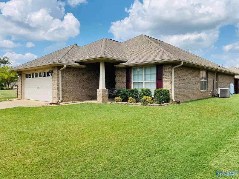 7417 S Catawba Circle NW, Madison, AL 35757