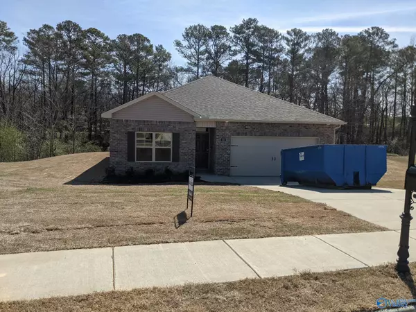 526 SW Wolf Trace, Hartselle, AL 35640