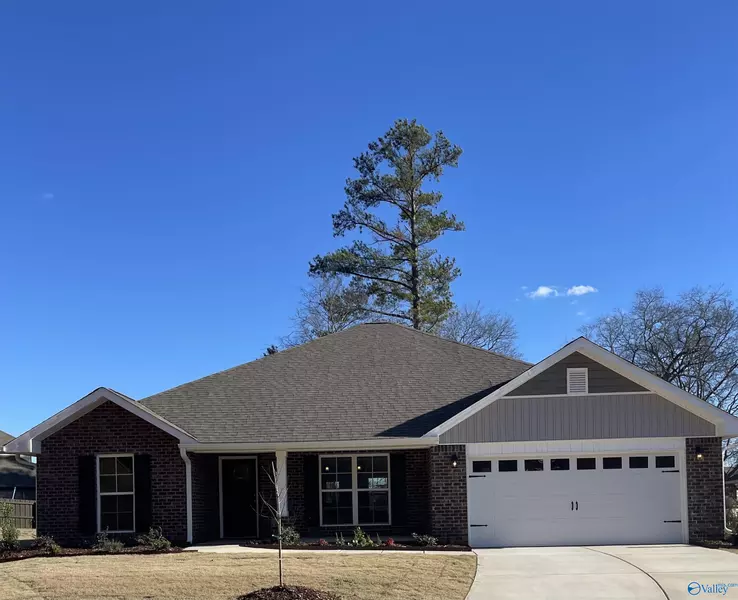 6101 Feather Way, Owens Cross Roads, AL 35763