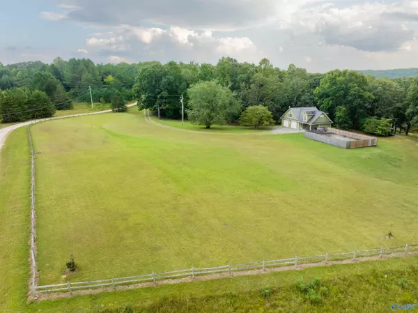 200 County Road 72, Mentone, AL 35984