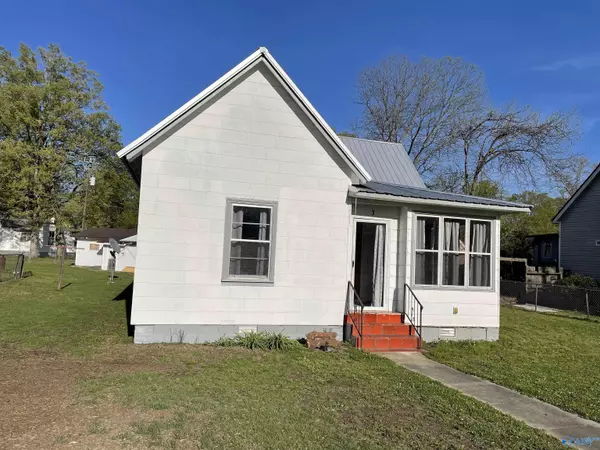 Gadsden, AL 35904,3 Cabot Avenue